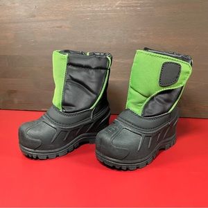 Toddler Snow Boots - black and green - size 7